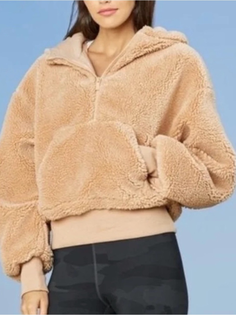 ALO Yoga Streetside Half Zip Hoodie Pullover Sherpa Camel Medium - Picture 3 of 17